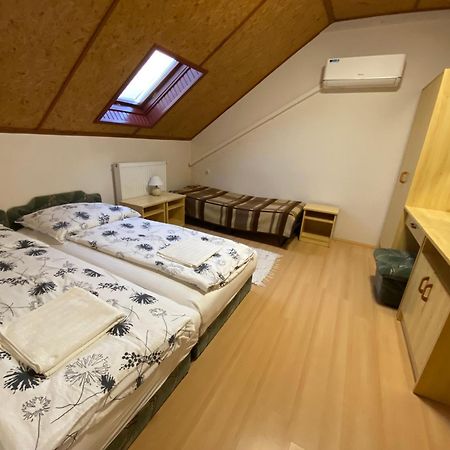 Vadvirag Vendeghaz Hotel Ленти Екстериор снимка