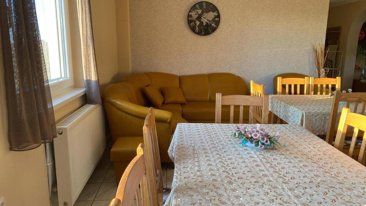 Vadvirag Vendeghaz Hotel Ленти Екстериор снимка