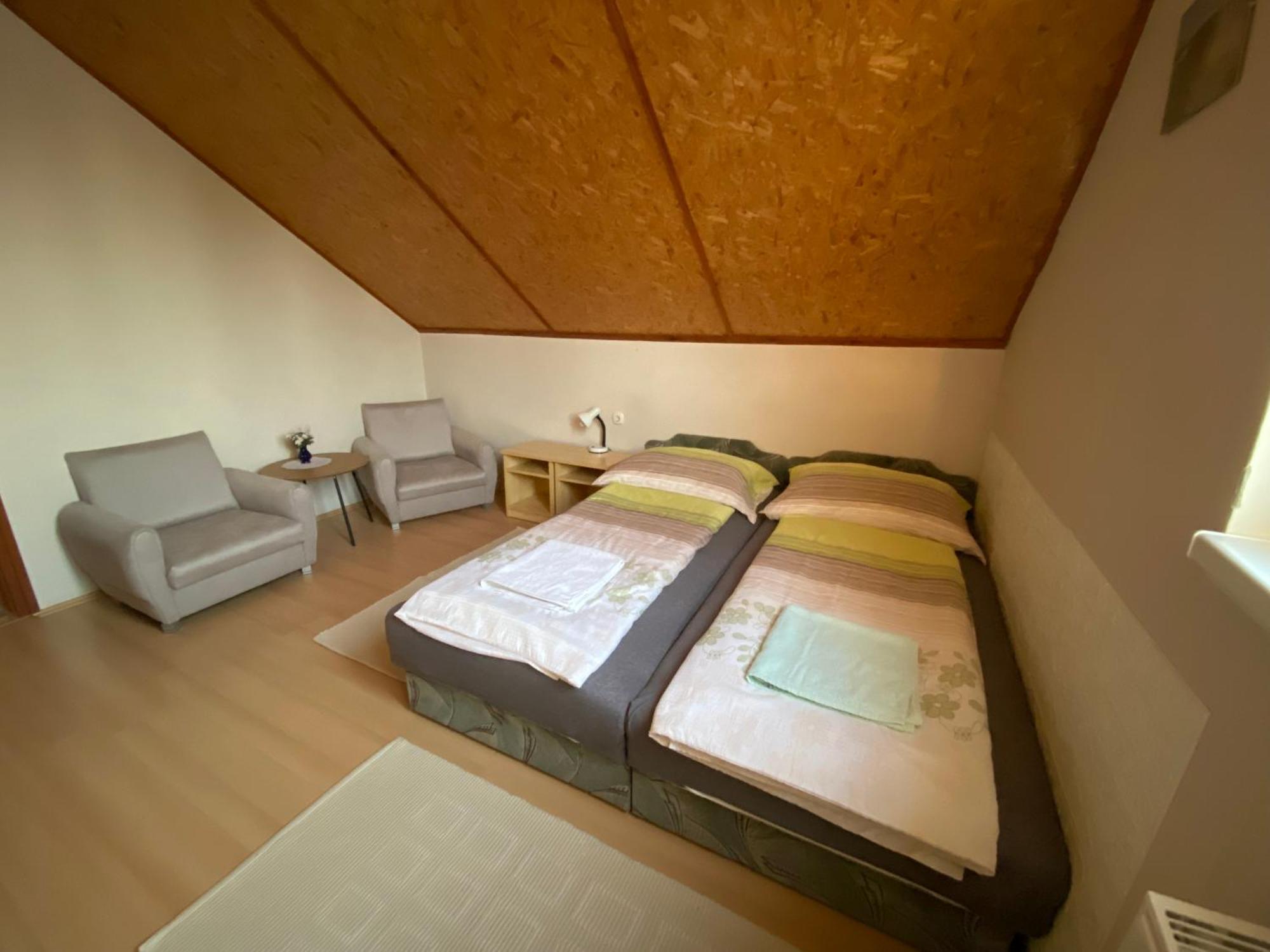 Vadvirag Vendeghaz Hotel Ленти Екстериор снимка