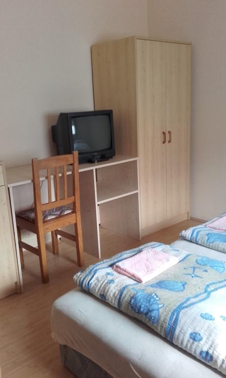 Vadvirag Vendeghaz Hotel Ленти Екстериор снимка
