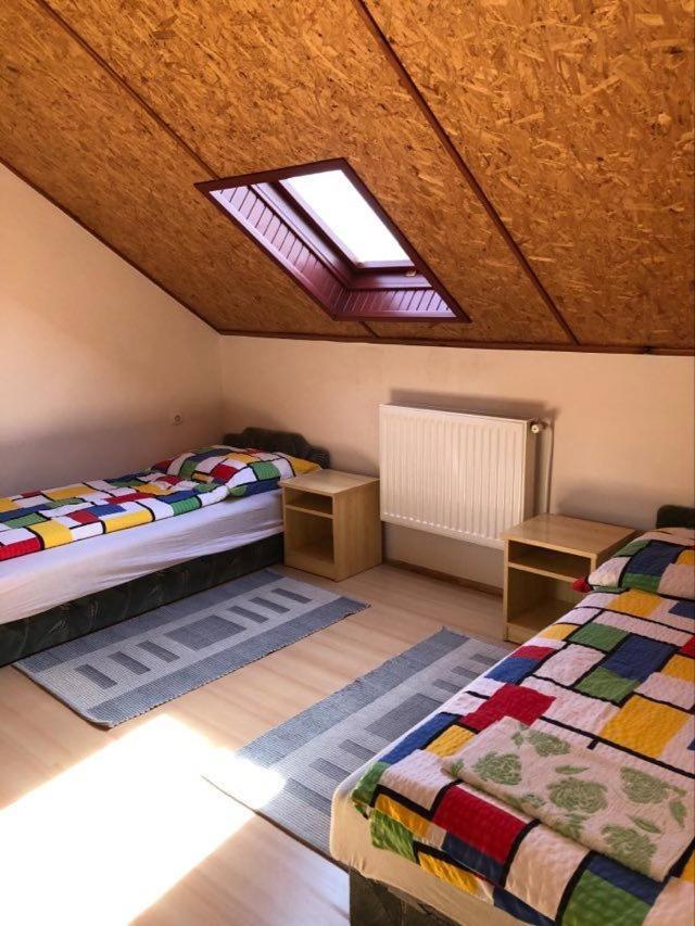 Vadvirag Vendeghaz Hotel Ленти Екстериор снимка